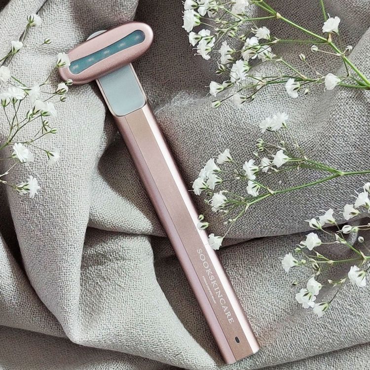 FIXEYE de Skinvity, dispositivo facial para rejuvenecer la mirada en casa. Consigue un contorno de ojos más firme y 10% de descuento con el código BEAUTIFYBOX